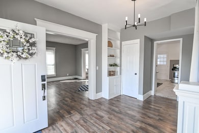 Foyer Entry