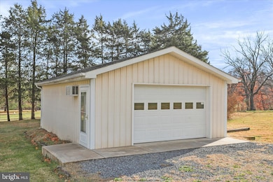 378 Saumsville Rd, Woodstock, VA 22664 - photo 6