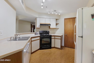 Kitchen (1)