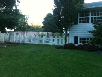 2021 E Leona Dr, Spokane, WA 99208 - photo 2