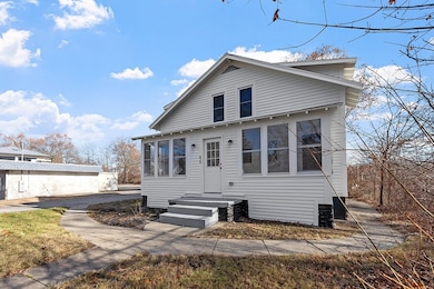 66 Clinton St, Shrewsbury, MA 01545 - photo 3