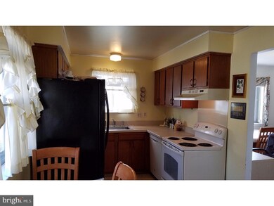 720 W Birchtree Ln, Claymont, DE 19703 - photo 7