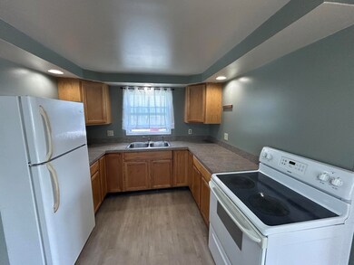 122 W 10th Ave, Sault Sainte Marie, MI 49783 - photo 5