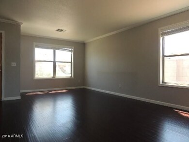 023-589068 Formal Living