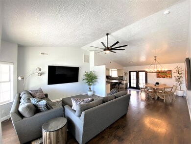 Livingroom to Dining Room