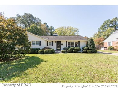 2615 Mirror Lake Dr, Fayetteville, NC 28303 - photo 4