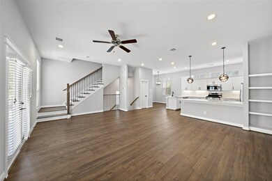 603 Link Rd unit A, Houston, TX 77009 - photo 2