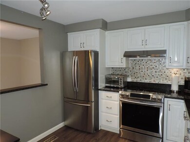Tons of cabinet space and wonderful pass through, 