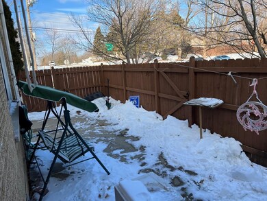 1296 Prairie Ave, Glendale Heights, IL 60139 - photo 2