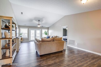 5915_GrandelMeadowCt_40258_518