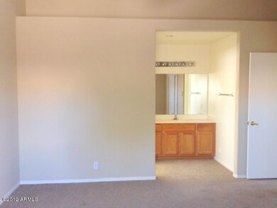 MASTER ROOM