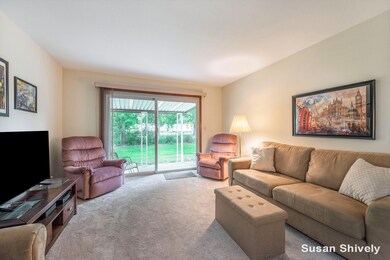 1012VillageLn-22