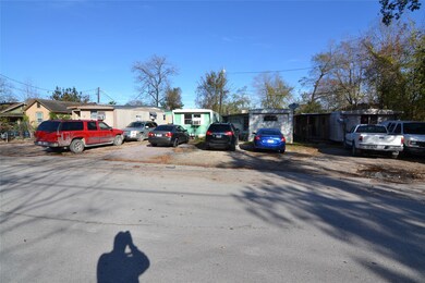 14125 Brownsville St, Houston, TX 77015 - photo 2