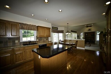Open kitchen to family room