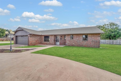 108 Mockingbird Ln, Elk City, OK 73644 - photo 3