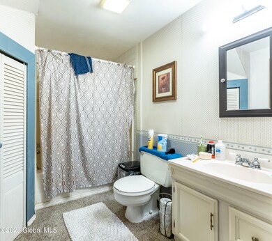 142 5th Ave, Troy, NY 12180 - photo 6