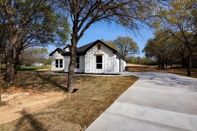 350 Faye Ln, Springtown, TX 76082 - photo 7