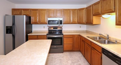 3227 W Meadows Ct unit A, Sheboygan, WI 53081 - photo 4