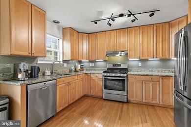 15730 Ambiance Dr, North Potomac, MD 20878 - photo 2