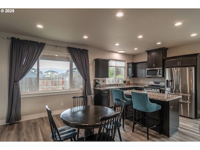 180 Brady Ln, Roseburg, OR 97471 - photo 7