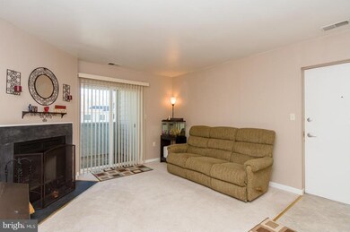 2212 Lowells Glen Rd unit H, Parkville, MD 21234 - photo 5