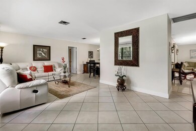 1365 Woodcrest Rd E West Palm-large-004-