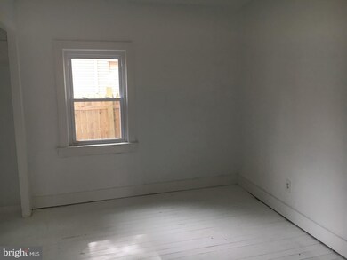 27 Clementon Ave, Clementon, NJ 08021 - photo 3