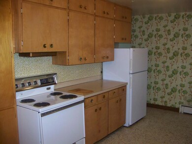 510 4th St NE, Jamestown, ND 58401 - photo 4