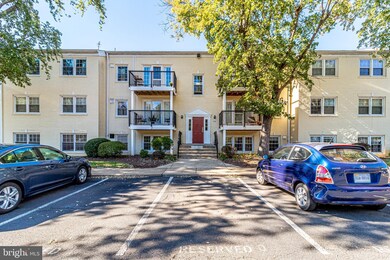 9449 Fairfax Blvd unit 101, Fairfax, VA 22031 - photo 2