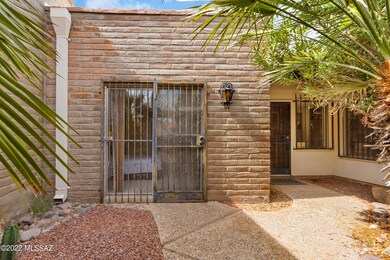Delightful courtyard