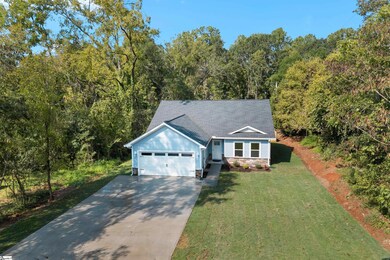 122 Stephenson Street Extension, Taylors, SC 29687 - photo 4