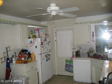 13124 Oriole Dr, Beltsville, MD 20705 - photo 5