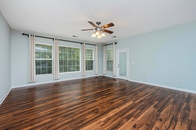 1676CamfieldLn005