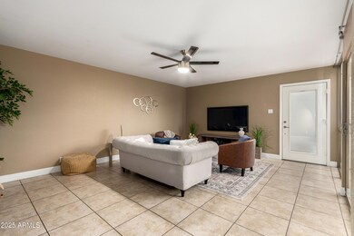 1241 E Medlock Dr unit 113, Phoenix, AZ 85014 - photo 4