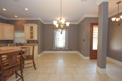 Kitchen/Dining