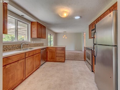 2050 Tarpon St, Eugene, OR 97401 - photo 7