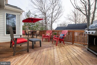 9214 Burnetta Dr, Annandale, VA 22003 - photo 6