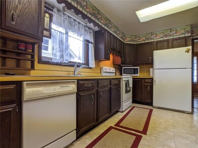 215 N 13th St, Olean, NY 14760 - photo 7