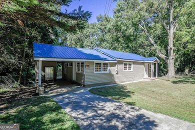 157 Grizzle St, Royston, GA 30662 - photo 2