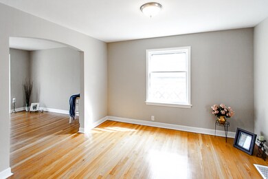 1352 Norfolk Ave, Westchester, IL 60154 - photo 7