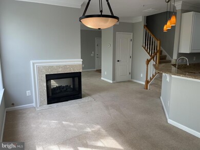 1725 Kingsgate Ct unit 303, Alexandria, VA 22302 - photo 7