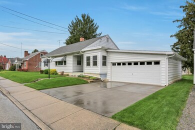 48 E Myrtle St, Littlestown, PA 17340 - photo 2