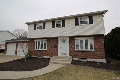 1827 Johnston Dr, Bethlehem, PA 18017 - photo 4
