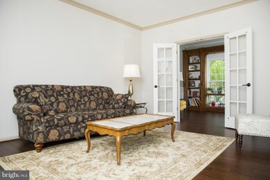 8514 Troutman Ct, Manassas, VA 20110 - photo 5