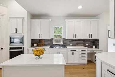 1012 S Hollow Dr, Southlake, TX 76092 - photo 4