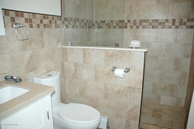 1st floor bath