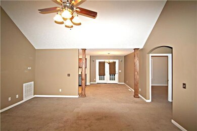 872 Indian Springs Cir, Manchester, TN 37355 - photo 3