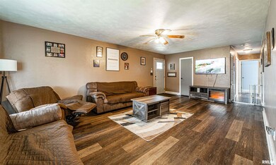 120 Campus View Dr, Lincoln, IL 62656 - photo 6