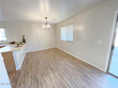 43760 W Magnolia - 6