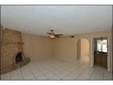 Den/Family/Great Room. Family rm looking